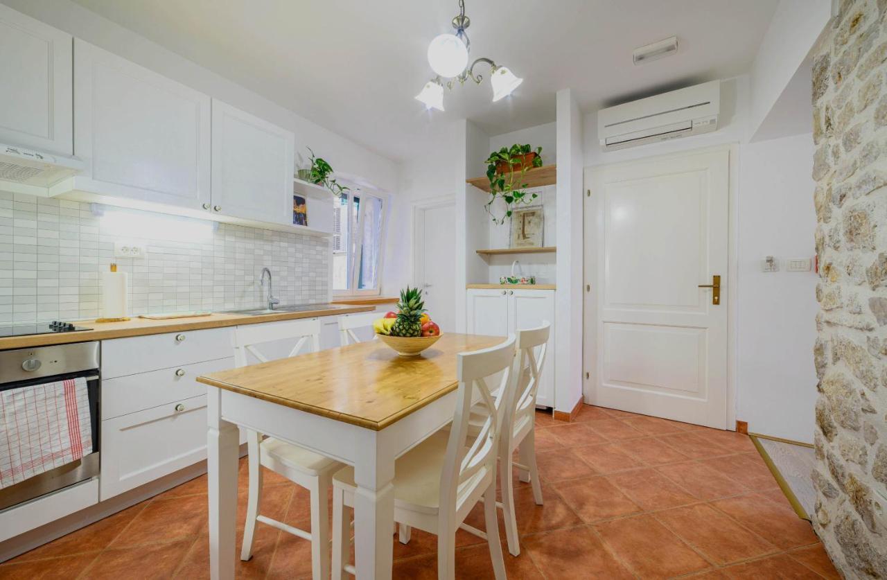 Apartments Festum شيبينيك المظهر الخارجي الصورة