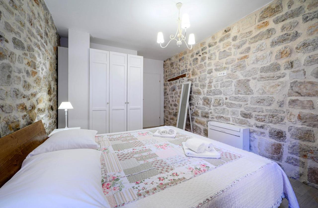 Apartments Festum شيبينيك المظهر الخارجي الصورة